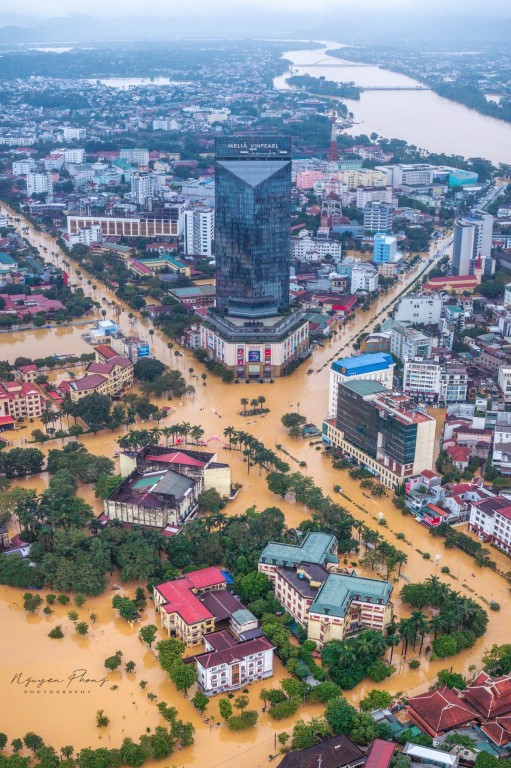 lu lut tai hue_hue ngap lut_mua lu tai hue_o che năng_o che mau_o lech tam_o du che mua nang tai hue20.jpg